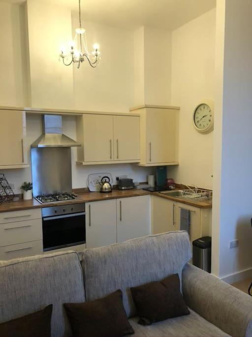 Fusilier Apartment Wrexham City Esterno foto